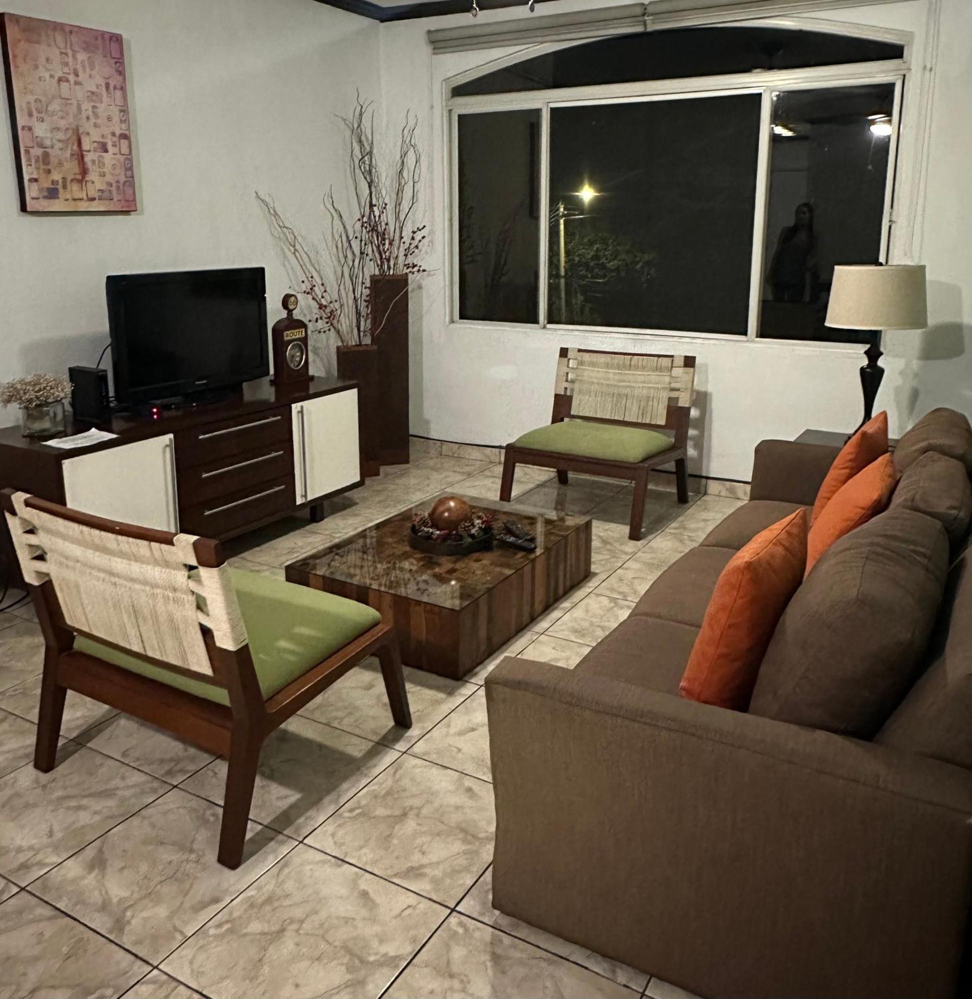 San Benito Apartamento Para 6 San Salvador Exterior photo